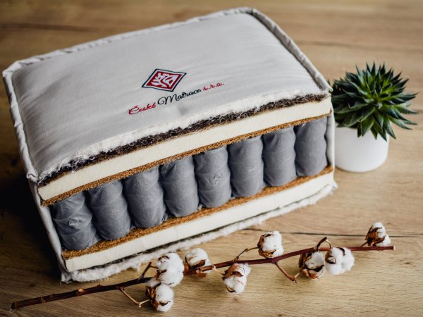 Přírodní matrace MOKOŠE v tuhém povedení - průřez