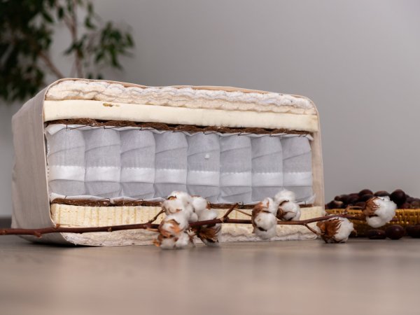 Veganská matrace VERBENA v měkkém provedení - průřez